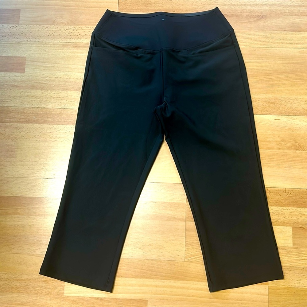 PWRSHAPE 20" Capri Golf Pant Puma Med Black NWOT
